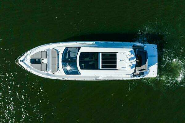 Cruisers Yachts 60 Cantius Yacht For Sale