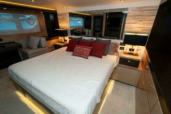 Cruisers Yachts 60 Cantius Yacht For Sale