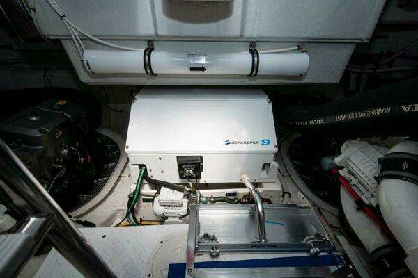 Cruisers Yachts 60 Cantius Yacht For Sale