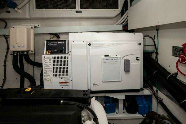 Cruisers Yachts 60 Cantius Yacht For Sale