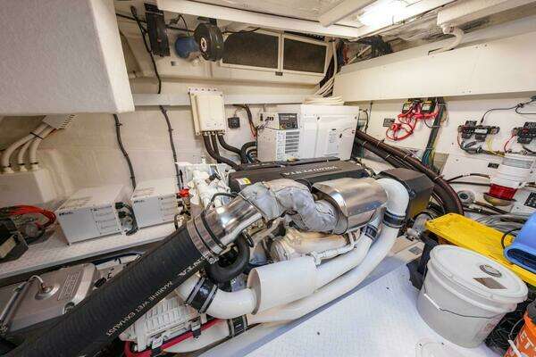 Cruisers Yachts 60 Cantius Yacht For Sale