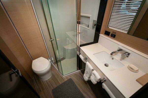 Cruisers Yachts 60 Cantius Yacht For Sale