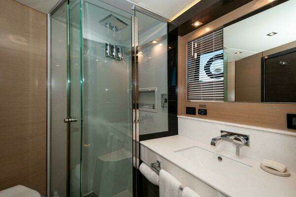 Cruisers Yachts 60 Cantius Yacht For Sale