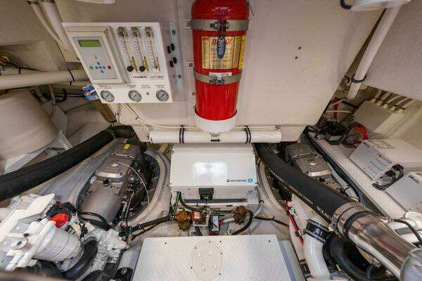 Cruisers Yachts 60 Cantius Yacht For Sale