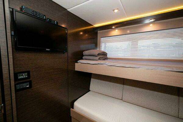 Cruisers Yachts 60 Cantius Yacht For Sale