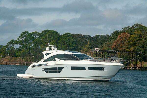 Cruisers Yachts 60 Cantius Yacht For Sale