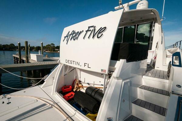 After Five 60ft Cruisers Yachts Yacht For Sale