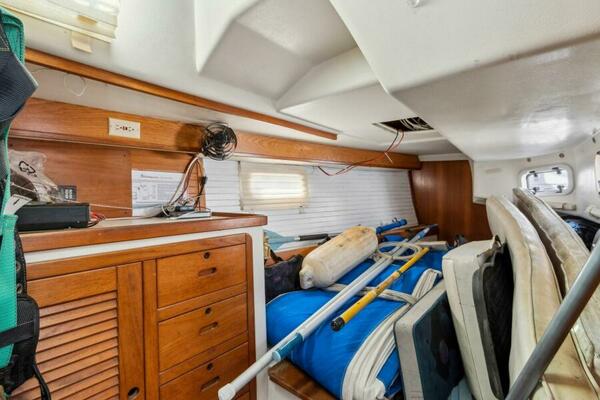 NO WORRIES 42ft Catalina Yacht For Sale