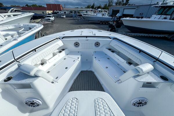 30ft Tidewater Yacht For Sale