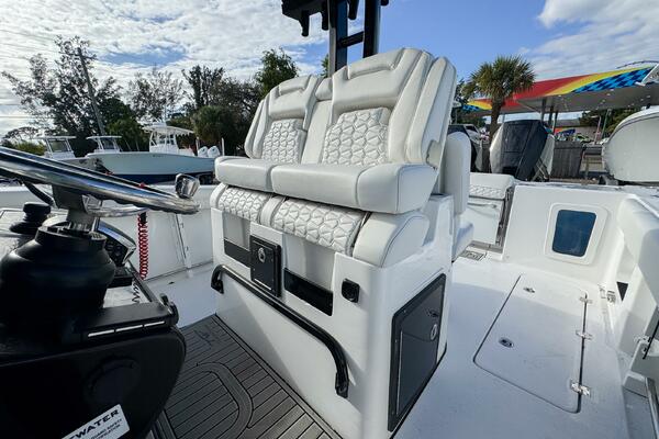 30ft Tidewater Yacht For Sale