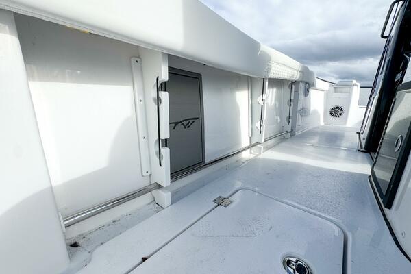 30ft Tidewater Yacht For Sale