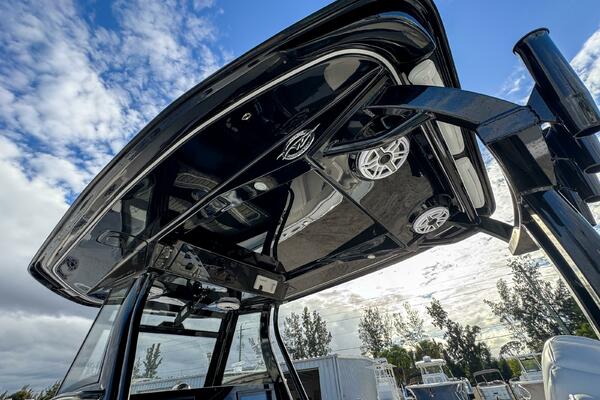 30ft Tidewater Yacht For Sale