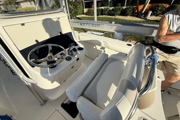 Stars  amp  Stripes 24ft Boston Whaler Yacht For Sale
