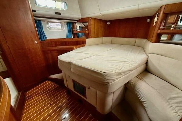 MAVI 49ft Oyster Yacht For Sale