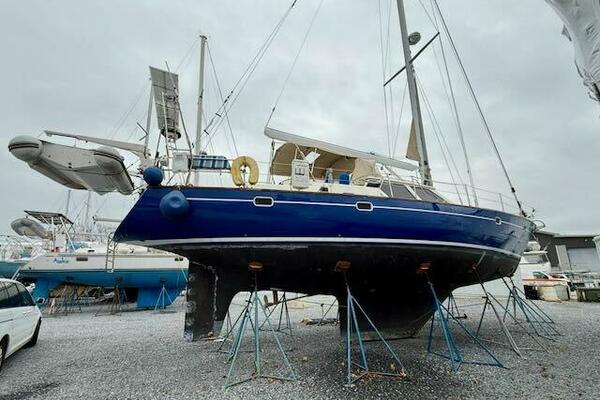 MAVI 49ft Oyster Yacht For Sale