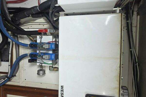 Grand Banks 49 Classic Yacht For Sale