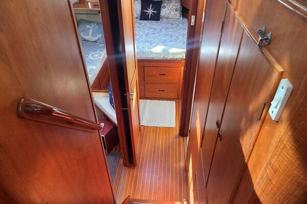 Cinsubar II 49ft Grand Banks Yacht For Sale