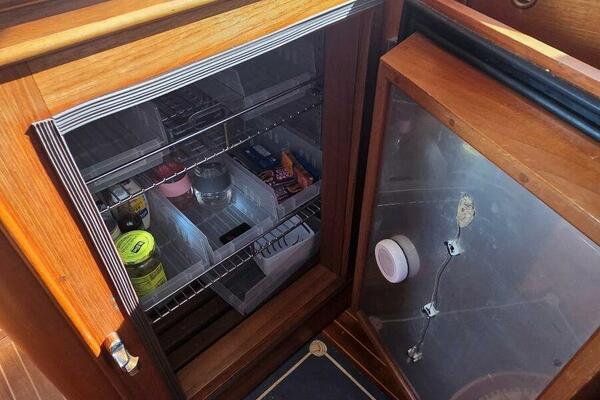 Cinsubar II 49ft Grand Banks Yacht For Sale