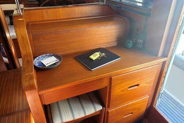 Grand Banks 49 Classic Yacht For Sale