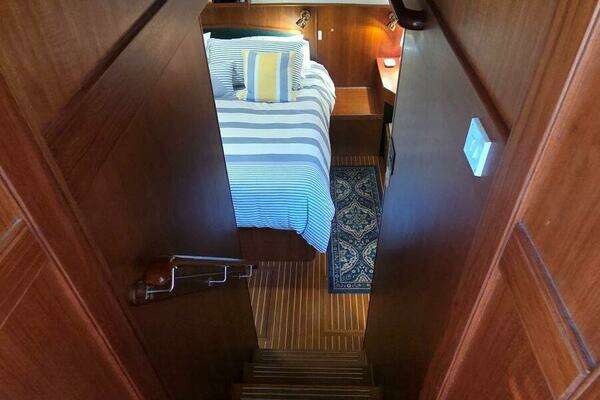 Grand Banks 49 Classic Yacht For Sale