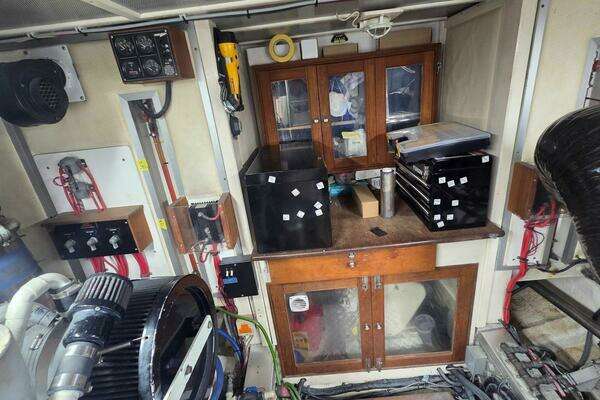 Grand Banks 49 Classic Yacht For Sale