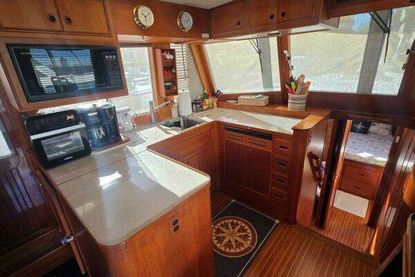 Grand Banks 49 Classic Yacht For Sale