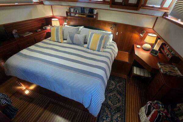 Grand Banks 49 Classic Yacht For Sale