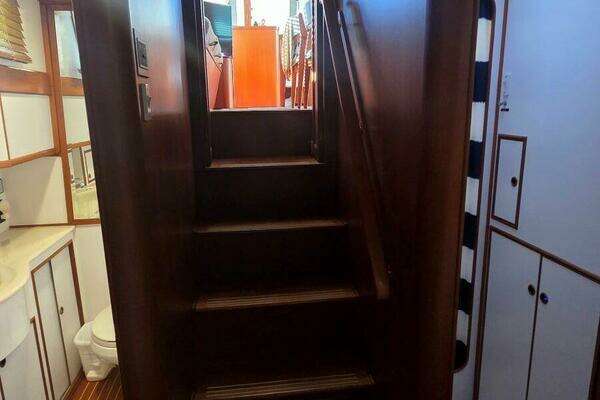 Grand Banks 49 Classic Yacht For Sale