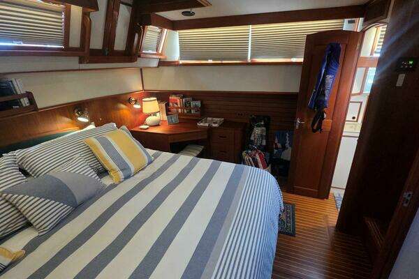 Grand Banks 49 Classic Yacht For Sale