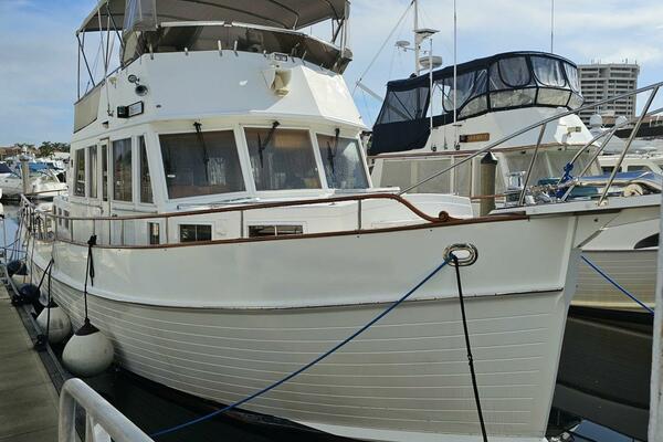 Cinsubar II 49ft Grand Banks Yacht For Sale