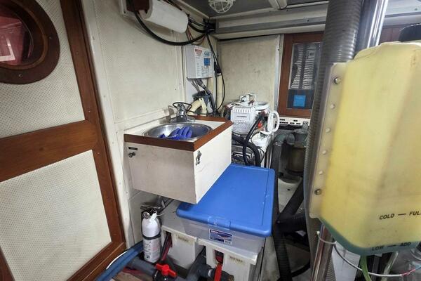 Cinsubar II 49ft Grand Banks Yacht For Sale