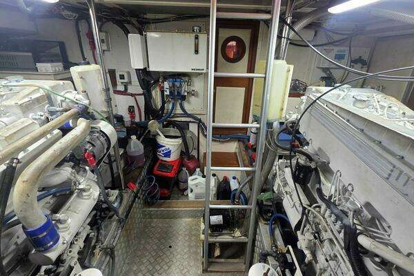 Grand Banks 49 Classic Yacht For Sale