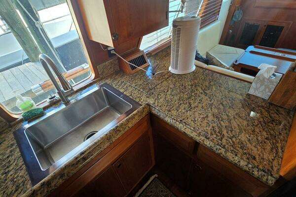 DeFever 48 Tri Cabin Yacht For Sale