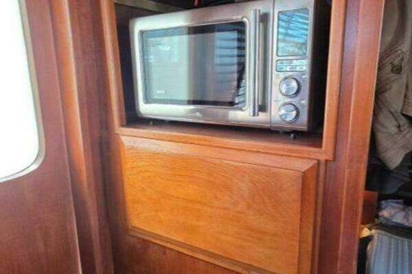 DeFever 48 Tri Cabin Yacht For Sale