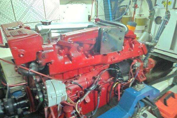 DeFever 48 Tri Cabin Yacht For Sale