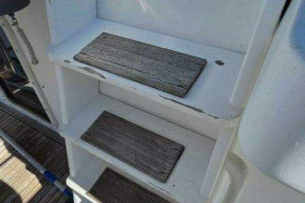 DeFever 48 Tri Cabin Yacht For Sale