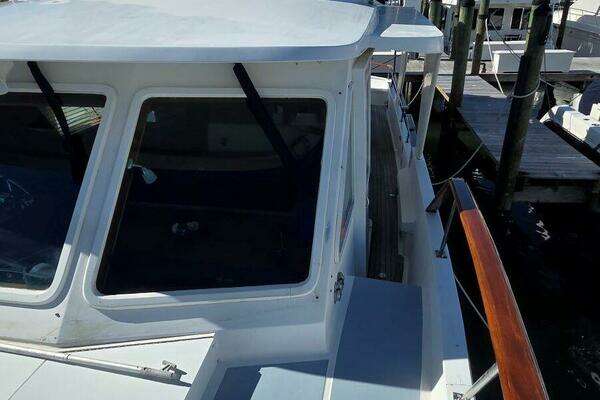 DeFever 48 Tri Cabin Yacht For Sale