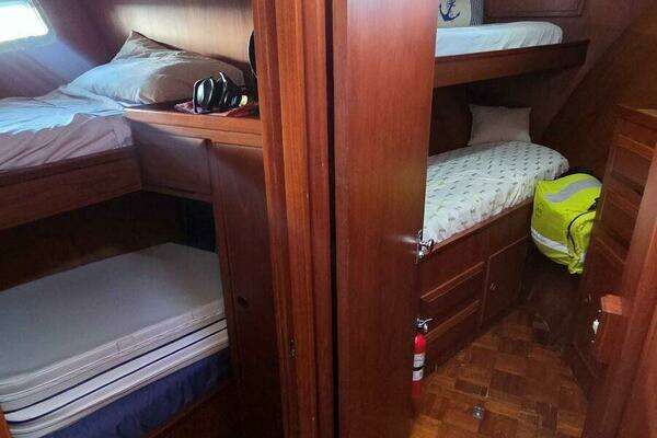 DeFever 48 Tri Cabin Yacht For Sale