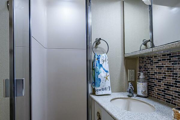 FAINTASEA 44ft Silverton Yacht For Sale