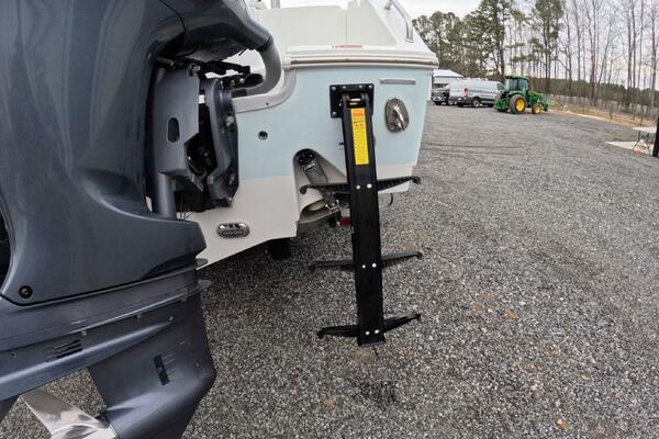 25ft Sea Hunt Yacht For Sale