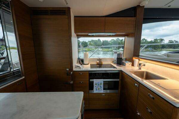 Princess S62 Yacht For Sale