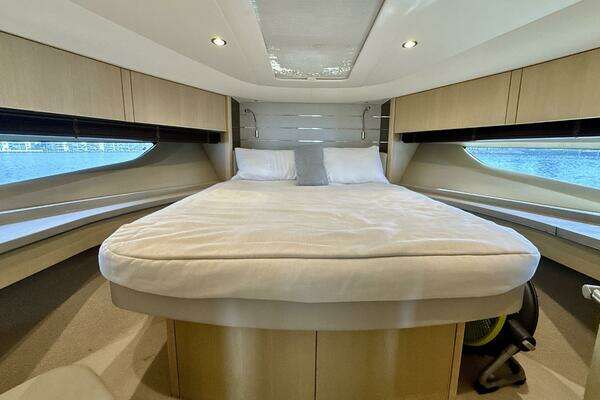 Princess V58 Yacht For Sale