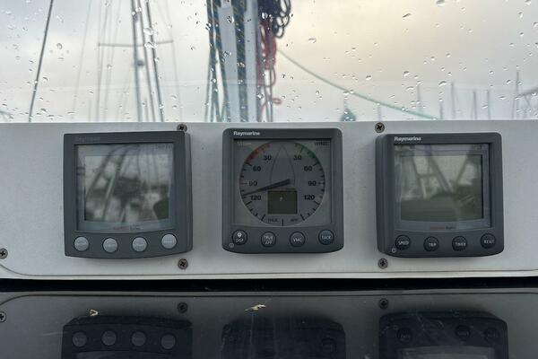 45ft Hunter Yacht For Sale