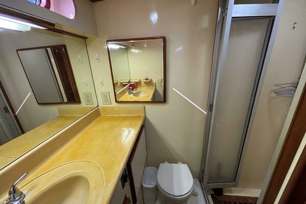 41ft Aquarius Yacht For Sale