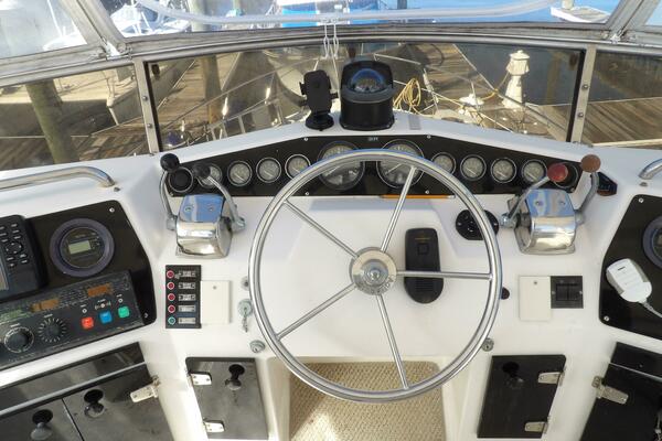 41ft Aquarius Yacht For Sale