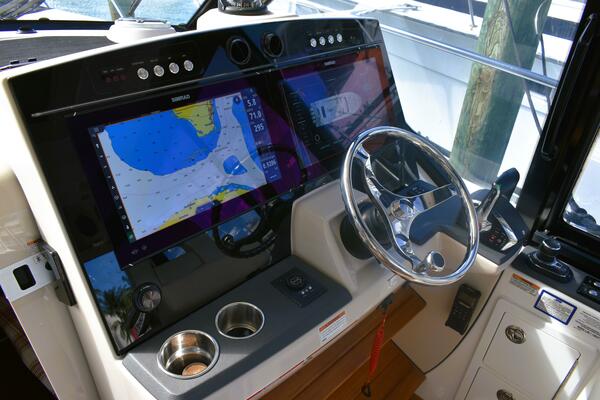 40ft Boston Whaler Yacht For Sale