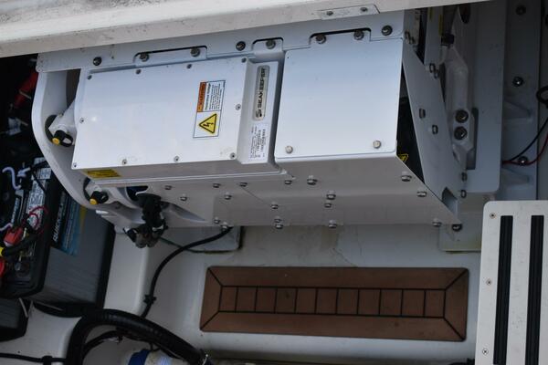 40ft Boston Whaler Yacht For Sale