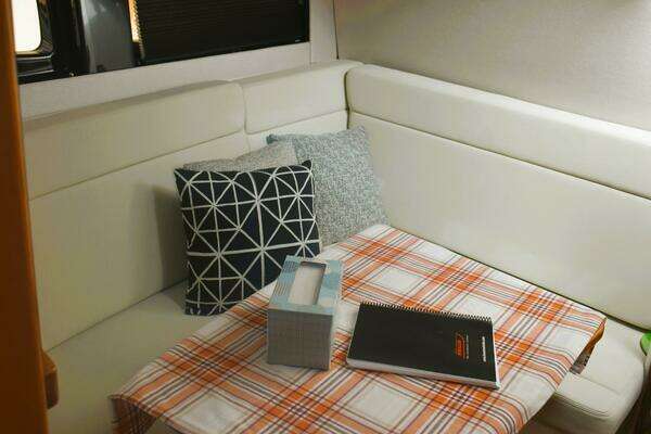 Boston Whaler 405 Conquest Yacht For Sale