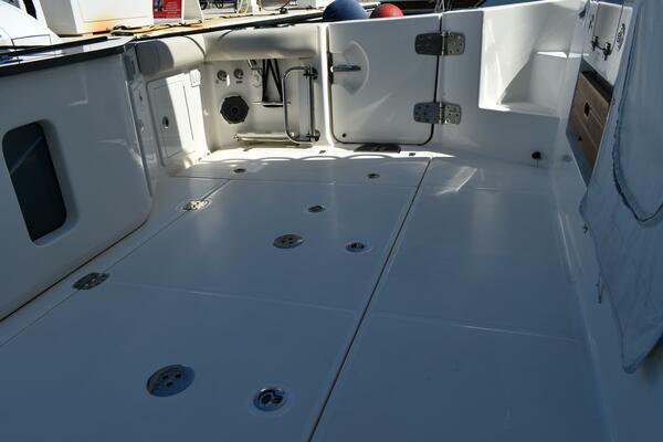 40ft Boston Whaler Yacht For Sale