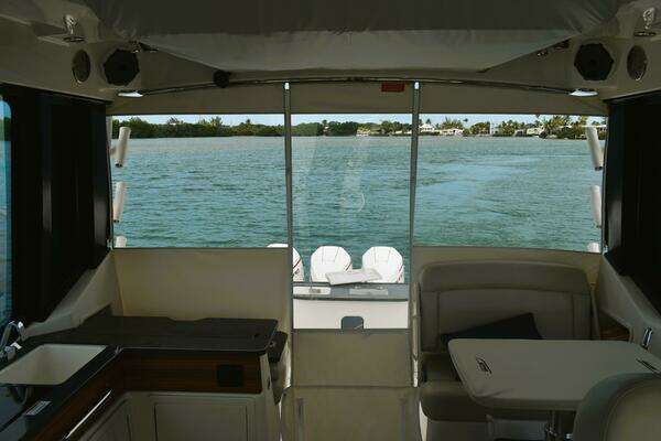 Boston Whaler 405 Conquest Yacht For Sale